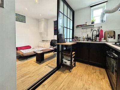 1 bedroom Flat to rent