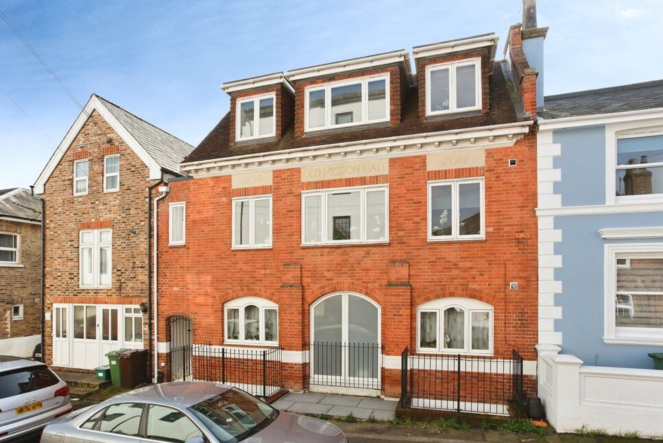 Main image of 2 bedroom Flat to rent, Hill Street, Tunbridge Wells, Kent, TN1