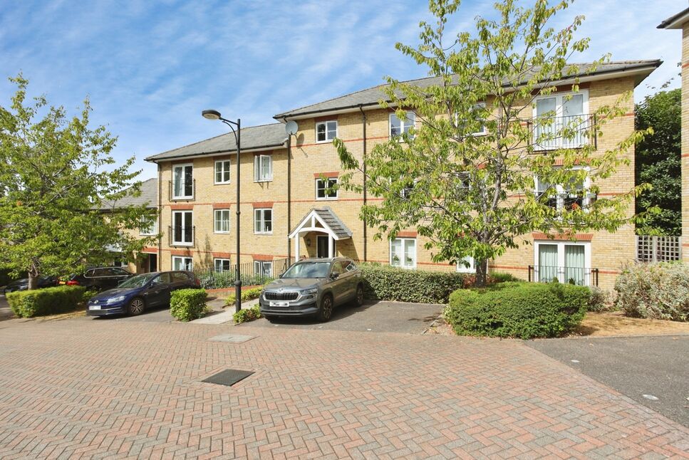 Main image of 2 bedroom Flat for sale, Underwood Rise, Tunbridge Wells, Kent, TN2
