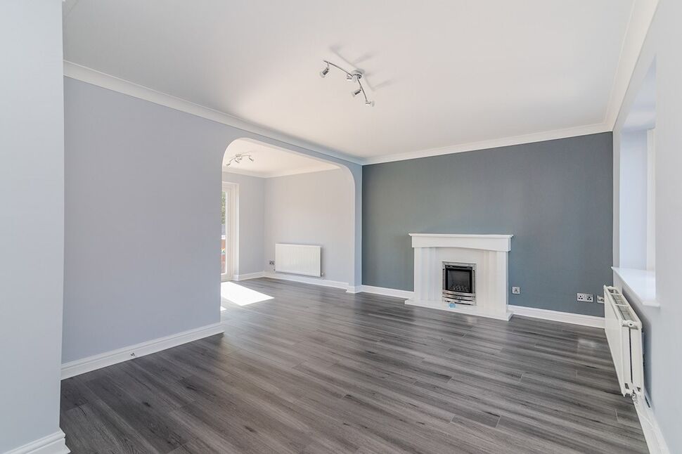 Lounge / Dining Room