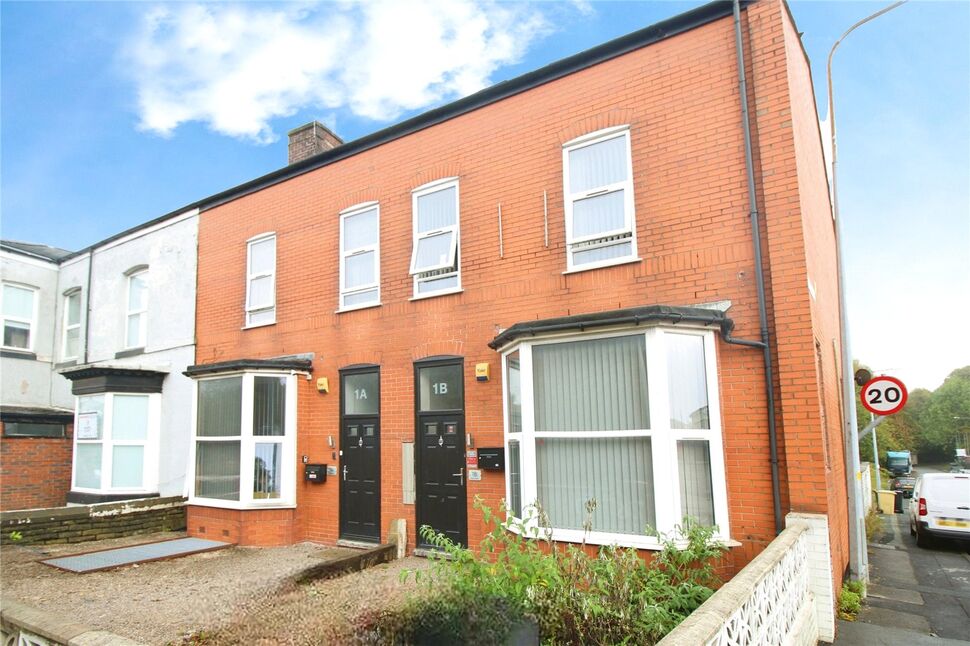 3 bedroom Mid Terrace House to rent, Hallview Way, Worsley, M28 £950 pcm