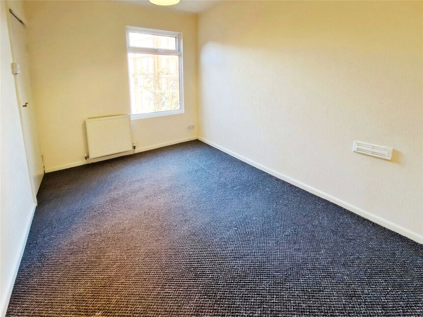 3 bedroom Mid Terrace House for sale, Halliwell Road, Bolton, BL1 £