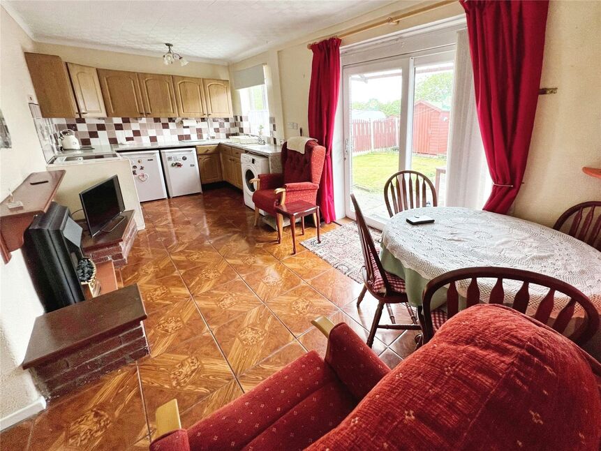 3 bedroom End Terrace House for sale, Kenyon Way, Little Hulton, M38 £160,000