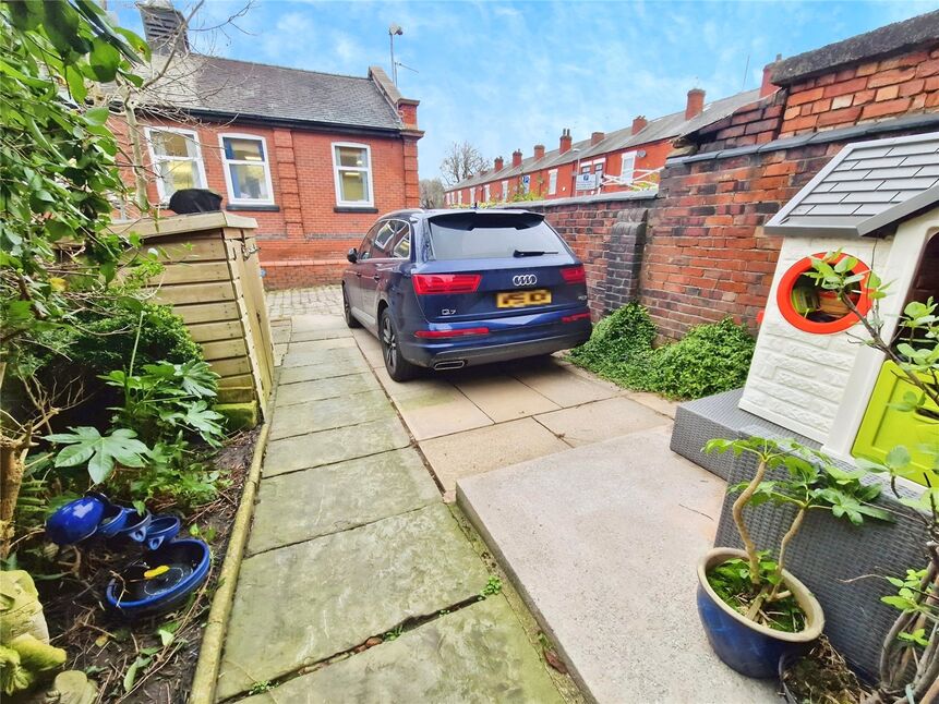 3 bedroom Mid Terrace House for sale, Memorial Road, Worsley, M28 £