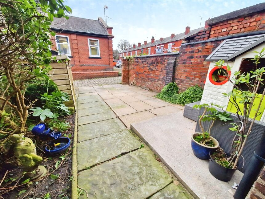 3 bedroom Mid Terrace House for sale, Memorial Road, Worsley, M28 £