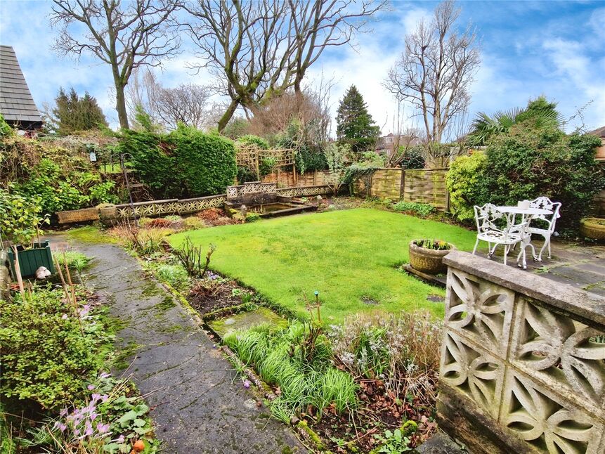 3 bedroom Semi Detached House for sale, St. Marks Crescent, Worsley