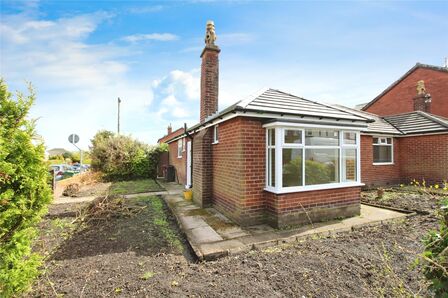 2 bedroom Semi Detached Bungalow to rent