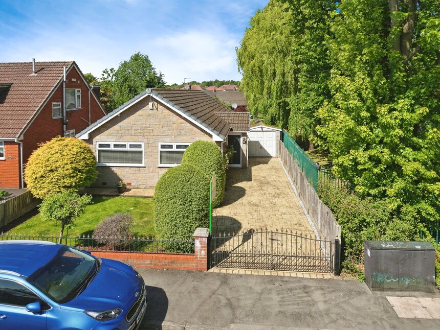 Main image of 3 bedroom Detached Bungalow for sale, Parr Fold Avenue, Worsley, Greater Manchester, M28
