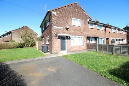 Trafford Drive, 3 bedroom End Terrace House to rent, £1,300 pcm