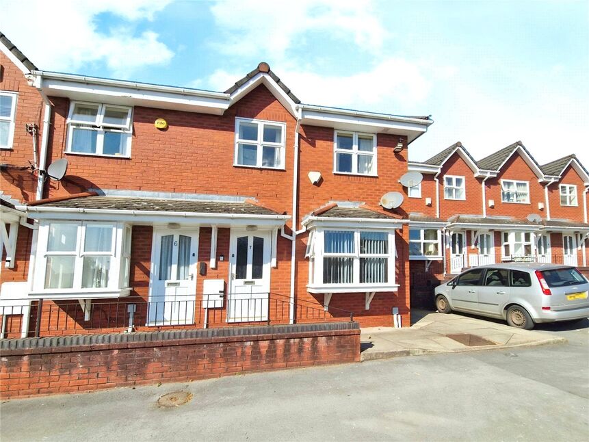 Main image of 1 bedroom  Flat for sale, Spinningdale, Little Hulton, Greater Manchester, M38