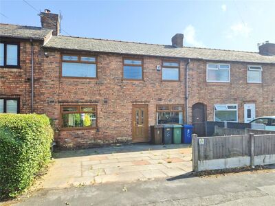 3 bedroom Mid Terrace House for sale