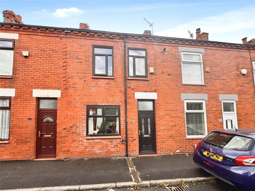 3 bedroom Mid Terrace House for sale