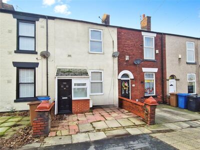 2 bedroom Mid Terrace House for sale