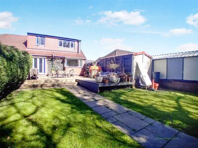 3 bedroom Semi Detached Bungalow to rent