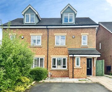 4 bedroom Semi Detached House for sale