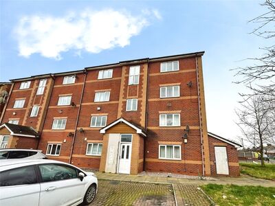 Worsley Gardens, 2 bedroom Flat for sale, &pound;100,000