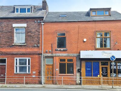4 bedroom Mid Terrace House for sale