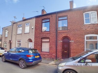 3 bedroom Mid Terrace House to rent