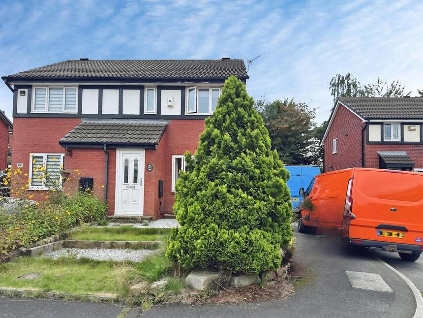 2 bedroom Semi Detached House for sale