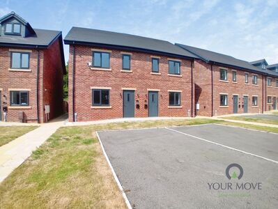 3 bedroom Semi Detached House to rent