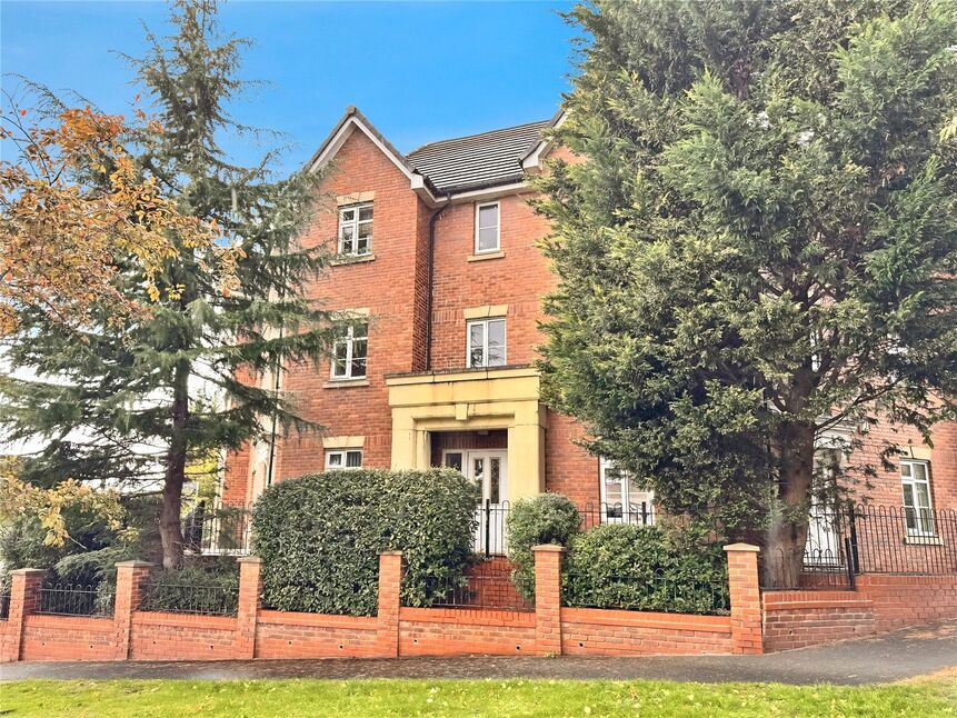 Main image of 2 bedroom Flat for sale, Gadbury Fold, Atherton, Greater Manchester, M46