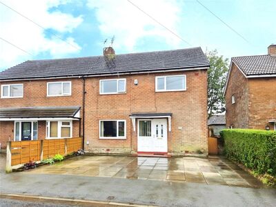 4 bedroom Semi Detached House for sale