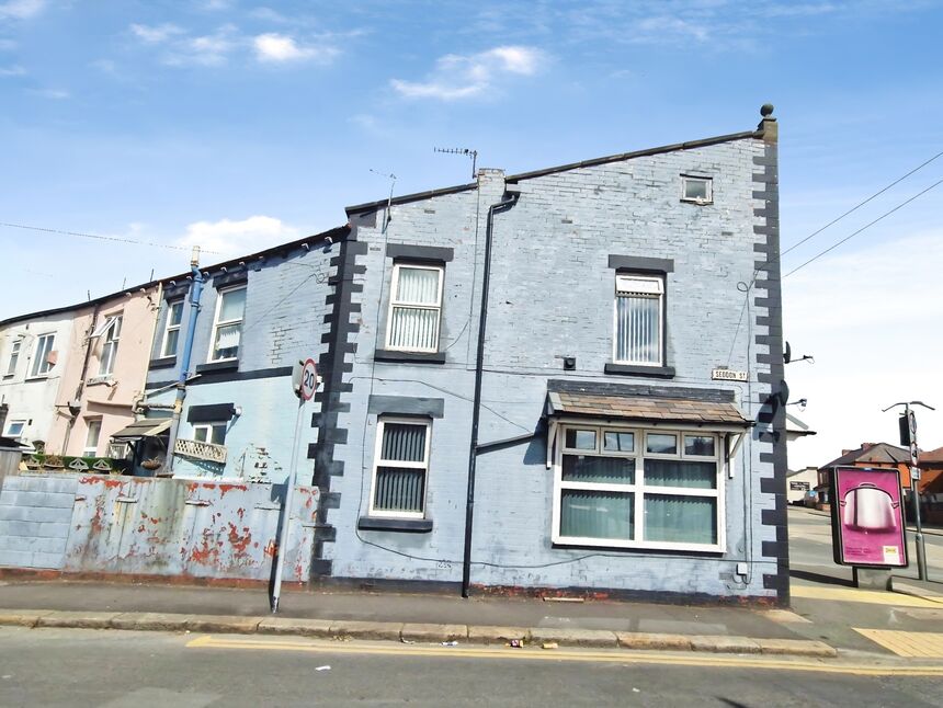 Main image of 4 bedroom End Terrace House for sale, Cleggs Lane, Little Hulton, Greater Manchester, M38