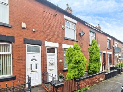 3 bedroom Mid Terrace House for sale