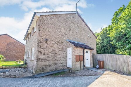 Tay Close, 1 bedroom House to rent, &pound;1,175 pcm