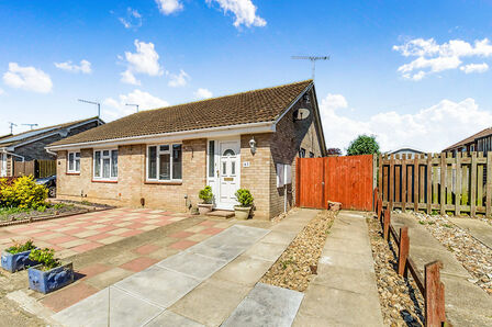 2 bedroom Semi Detached Bungalow to rent