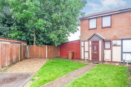 2 bedroom End Terrace House to rent