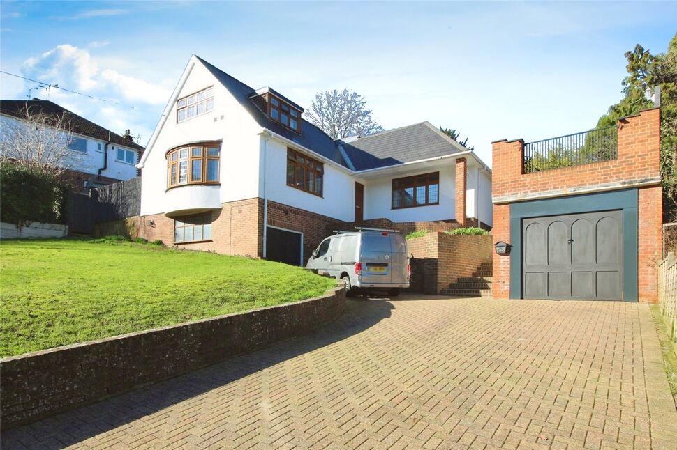 4 bedroom Detached House for sale, Robin Hood Lane, Walderslade, ME5 £600,000
