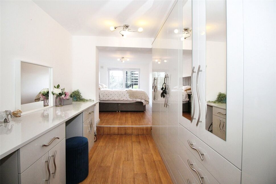 2 bedroom Semi Detached House for sale, Sussex Drive, Walderslade, ME5