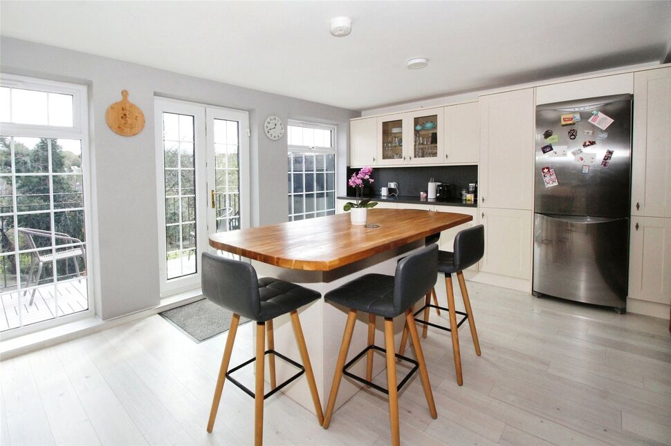 2 bedroom Semi Detached House for sale, Sussex Drive, Walderslade, ME5