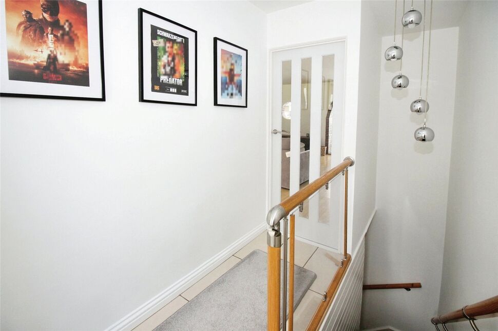 2 bedroom Semi Detached House for sale, Sussex Drive, Walderslade, ME5 £375,000