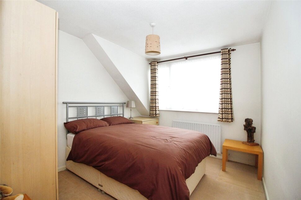 4 bedroom Semi Detached House for sale, Winchester Avenue, Walderslade, ME5 £360,000