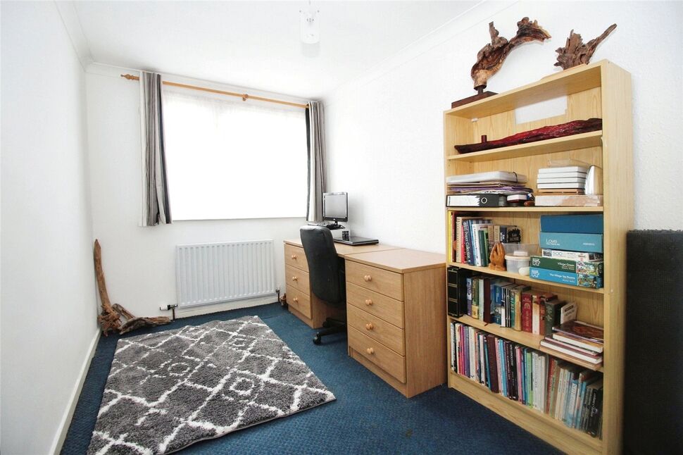 4 bedroom Semi Detached House for sale, Winchester Avenue, Walderslade, ME5 £360,000