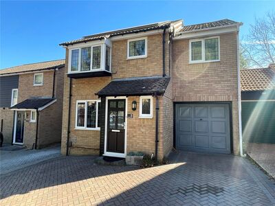4 bedroom Link Detached House for sale