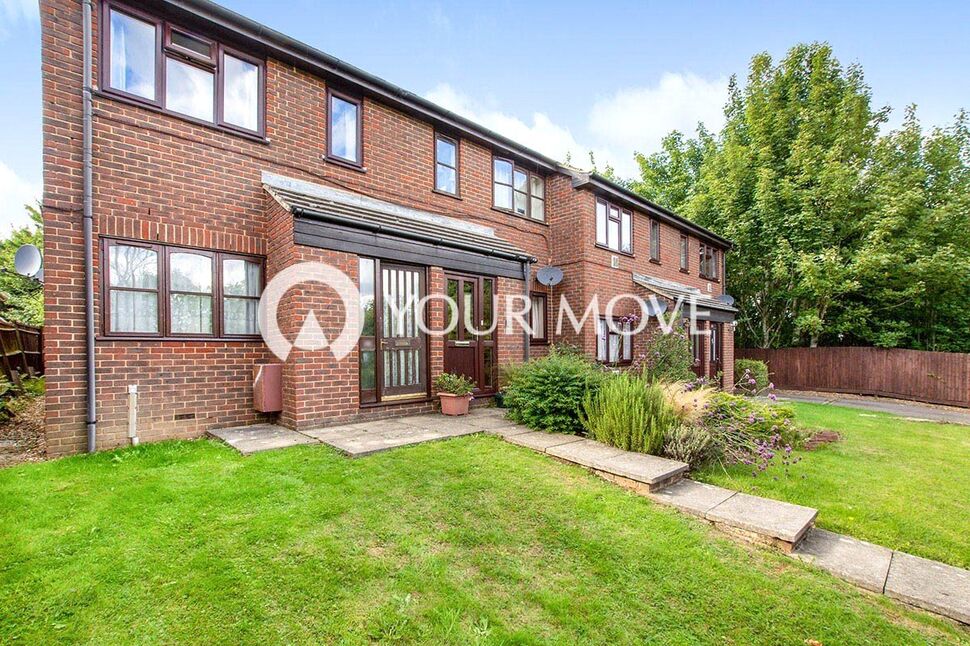 Main image of 1 bedroom  Flat for sale, Maidstone Road, Blue Bell Hill, Kent, ME5