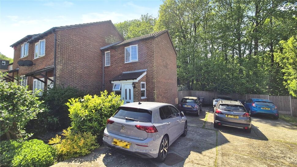 Main image of 1 bedroom End Terrace House for sale, Woodbury Road, Chatham, Kent, ME5