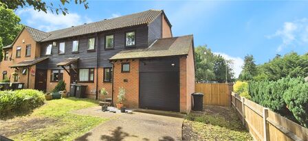 2 bedroom End Terrace House for sale