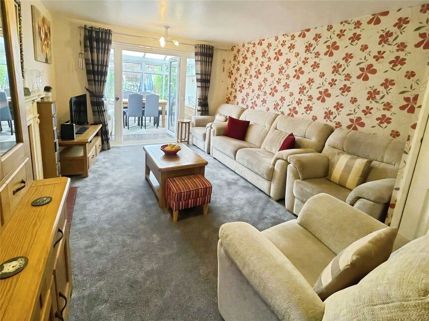 Main image of 2 bedroom Semi Detached House for sale, Bentley Close, Chatham, Kent, ME5