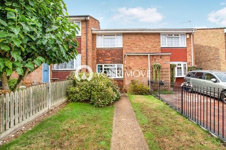 2 bedroom Mid Terrace House for sale