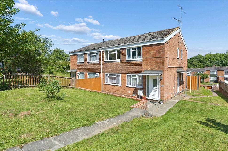 Main image of 2 bedroom Flat for sale, Admirals Walk, Chatham, Kent, ME5