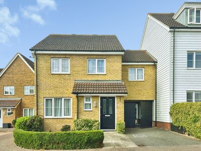 Baryntyne Crescent, 3 bedroom House to rent, &pound;1,800 pcm