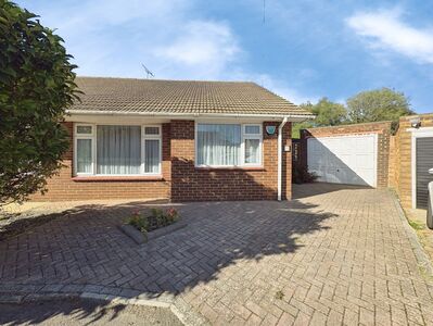 2 bedroom Semi Detached Bungalow for sale