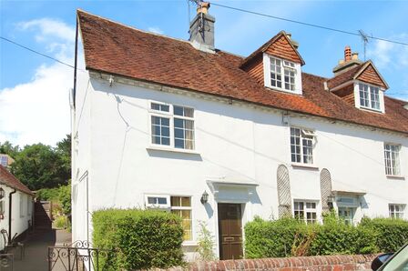 The Green, 2 bedroom  House to rent, £1,400 pcm