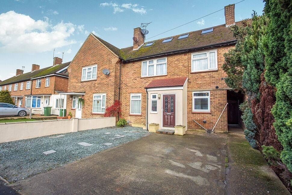Main image of 4 bedroom Mid Terrace House to rent, Charlock Way, Watford, WD18