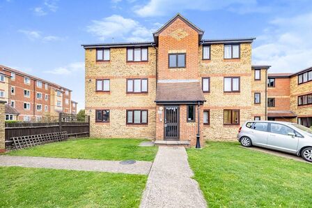 Mull House, 1 bedroom  Flat to rent, £1,050 pcm