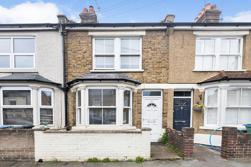 Main image of 2 bedroom Mid Terrace House for sale, Cardiff Road, Watford, Hertfordshire, WD18